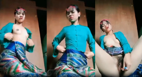หลุด ถอดโชว์สดแหกหีบาน สาวน่ารักหน้าหื่น คว้าดิลโด้จ้วงแทงรูจิ๋มซอยยับจนน้ำเงี่ยนกระฉูดครางอ้าปากหวอโครตเด็ดฟินดูด่วนที่สุด